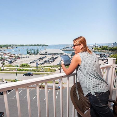 Rockland Harbor Hotel Экстерьер фото