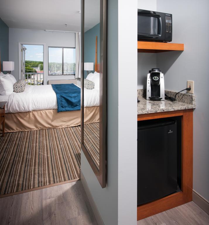 Rockland Harbor Hotel Экстерьер фото