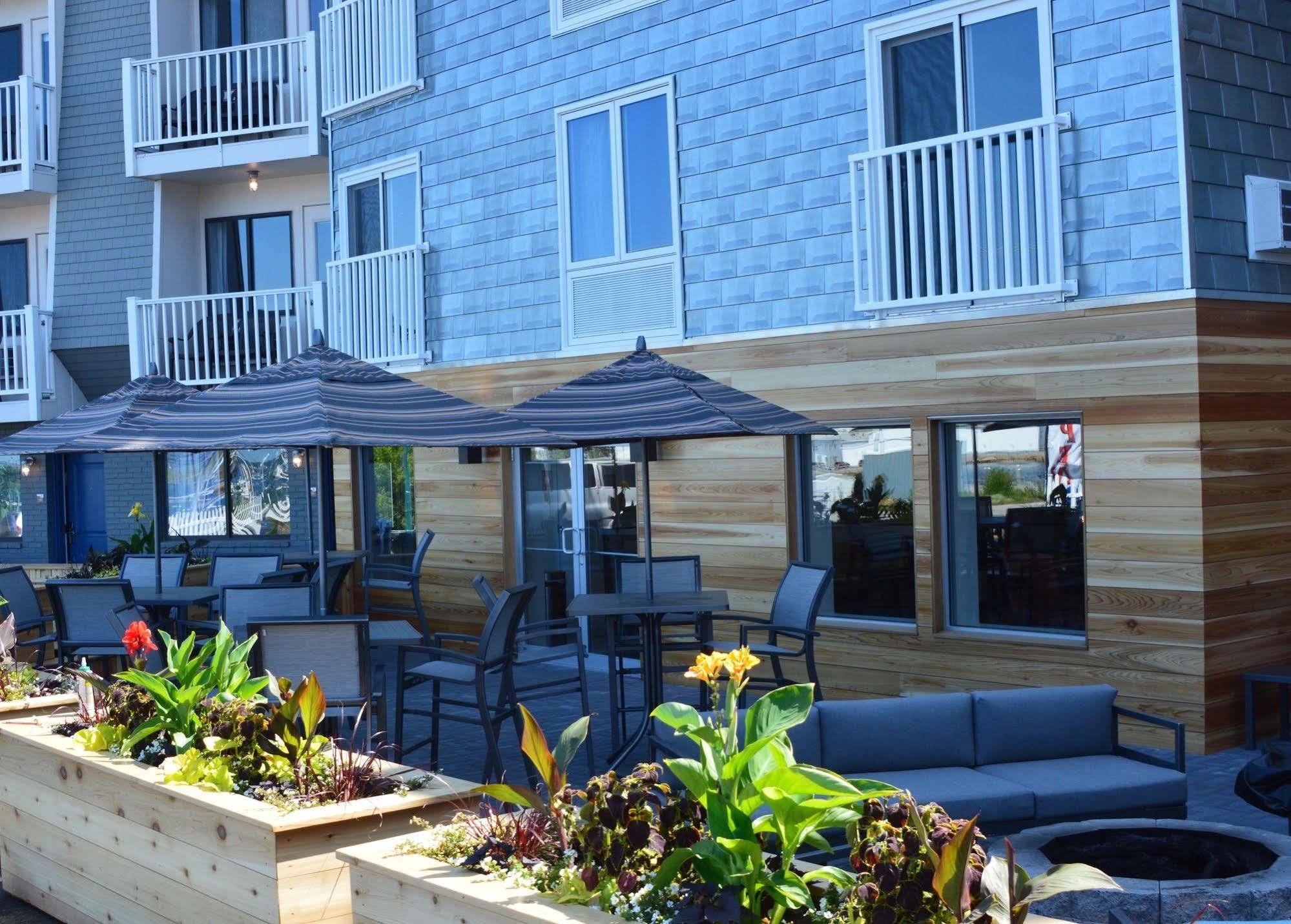 Rockland Harbor Hotel Экстерьер фото