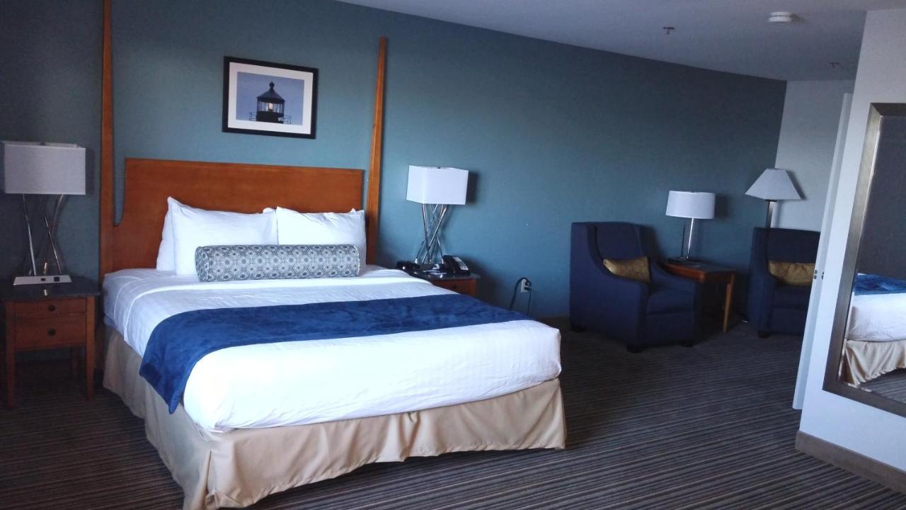 Rockland Harbor Hotel Экстерьер фото